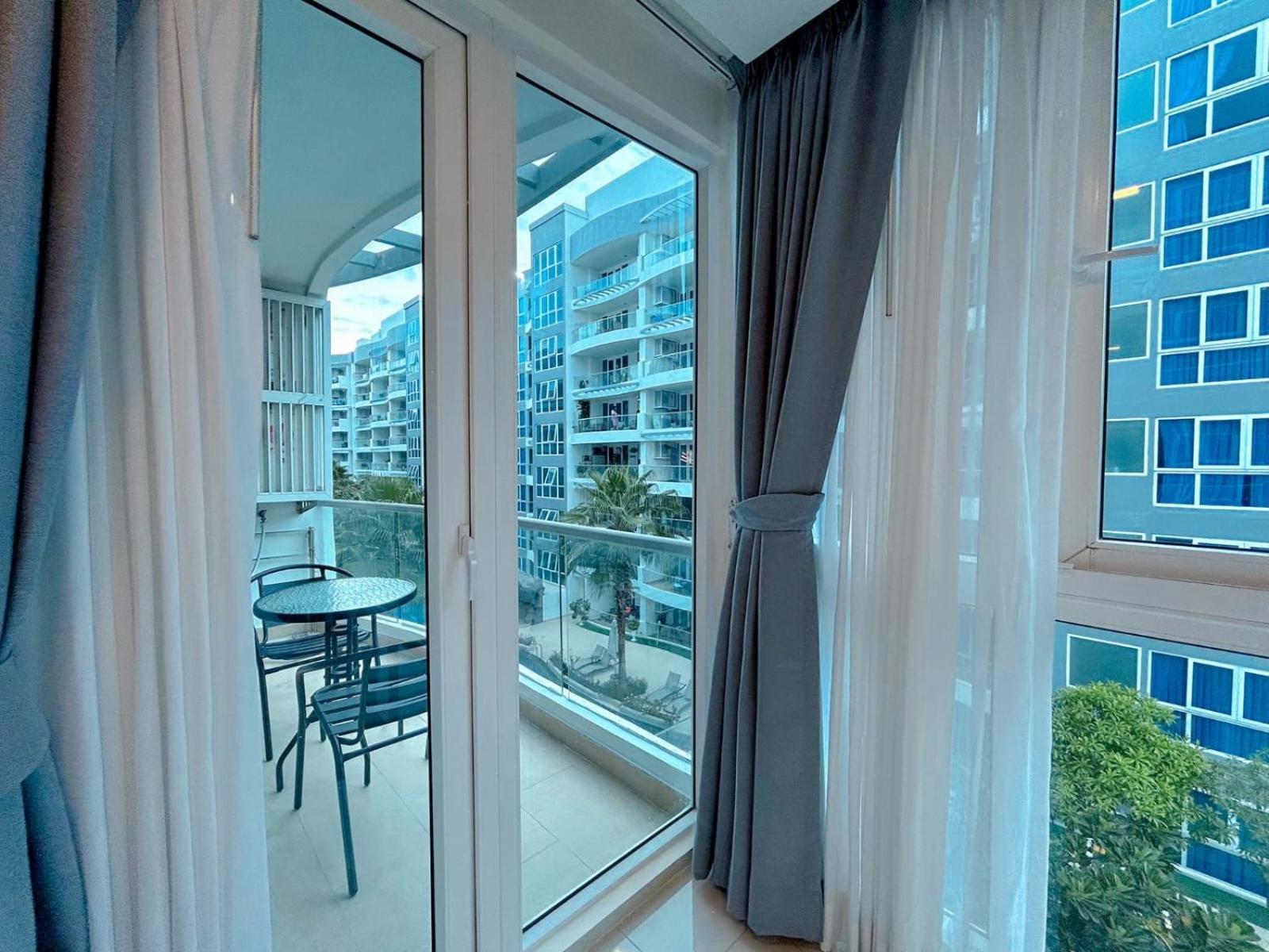 Grand Avenue Residence Condominium Pattaya ภายนอก รูปภาพ