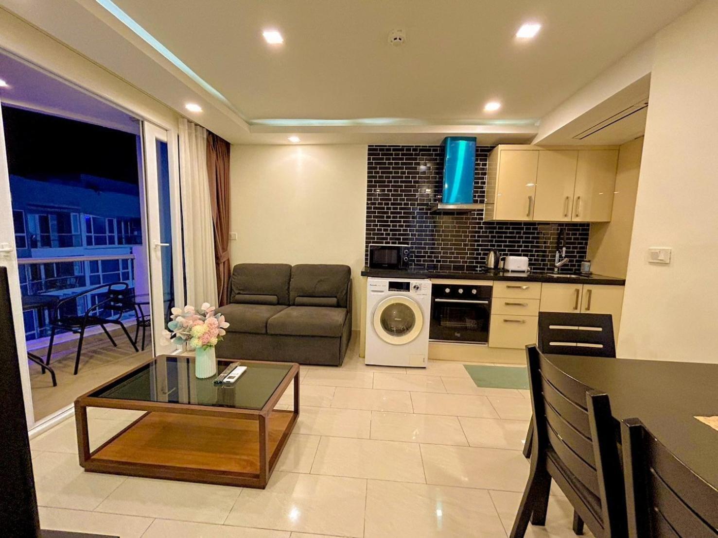 Grand Avenue Residence Condominium Pattaya ภายนอก รูปภาพ