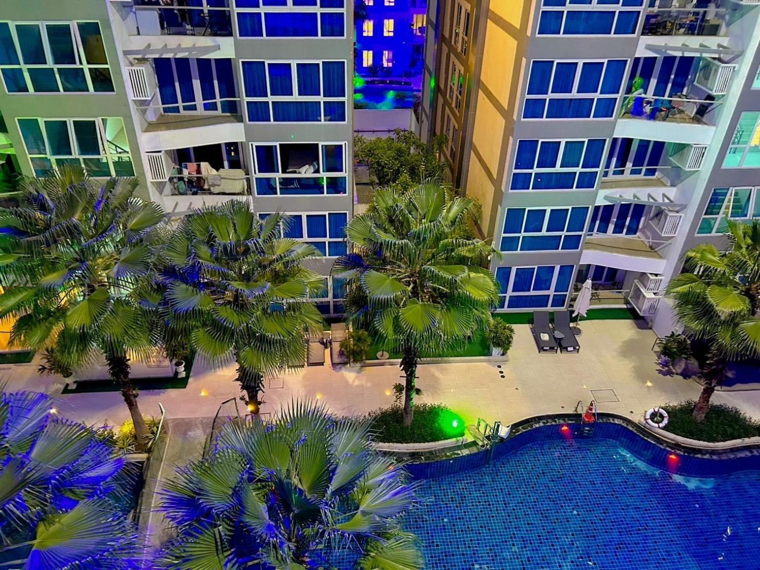 Grand Avenue Residence Condominium Pattaya ภายนอก รูปภาพ
