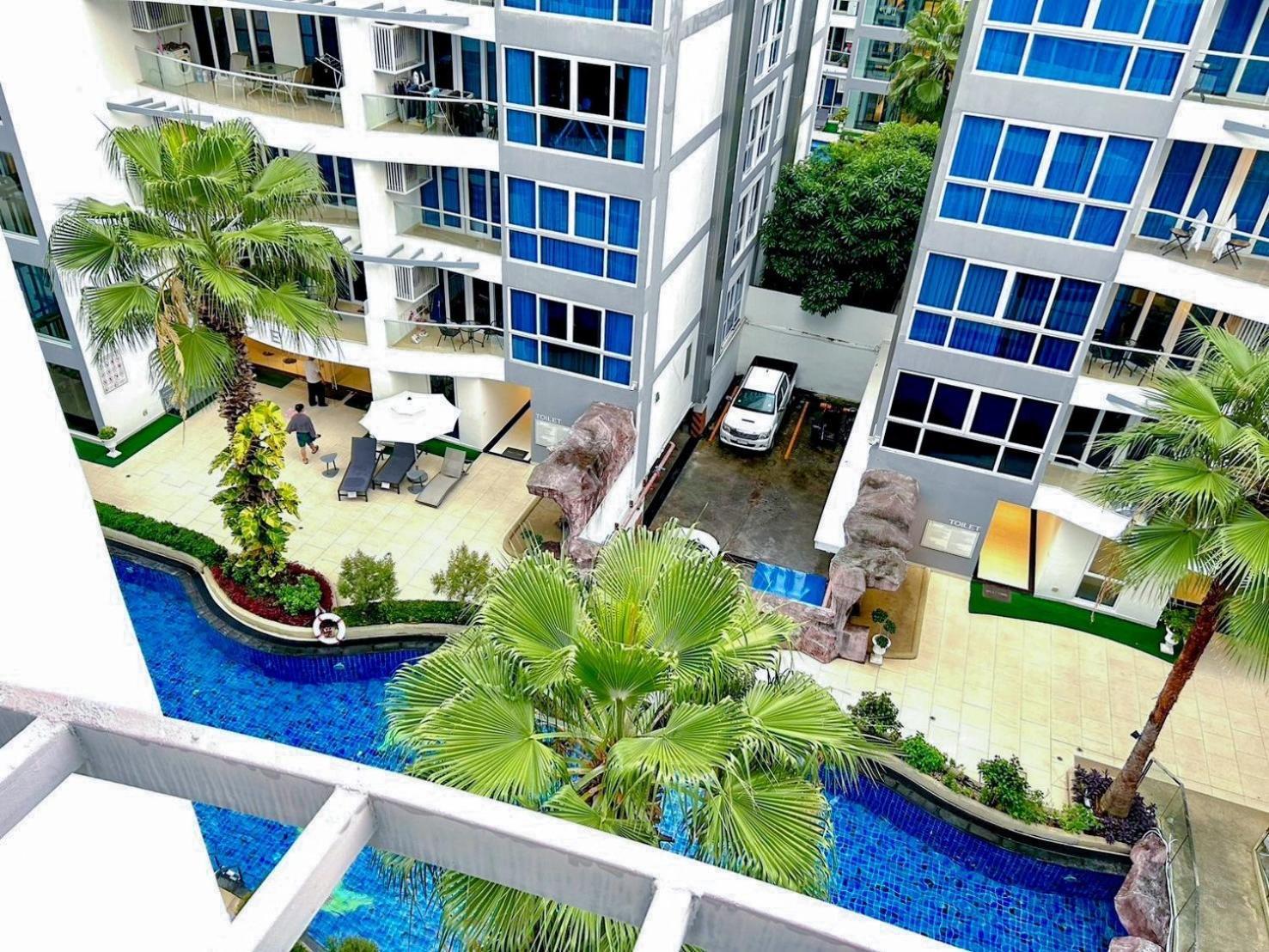 Grand Avenue Residence Condominium Pattaya ภายนอก รูปภาพ