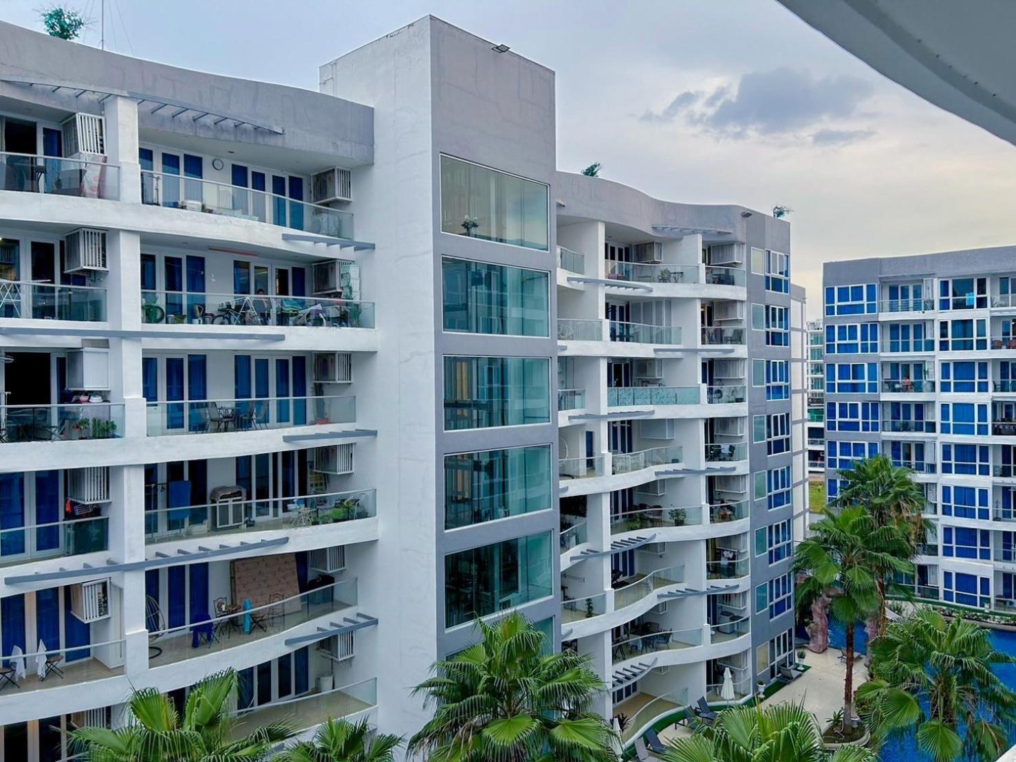 Grand Avenue Residence Condominium Pattaya ภายนอก รูปภาพ