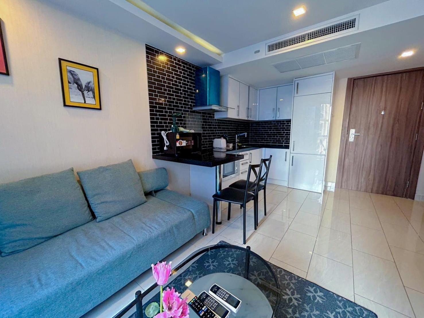 Grand Avenue Residence Condominium Pattaya ภายนอก รูปภาพ